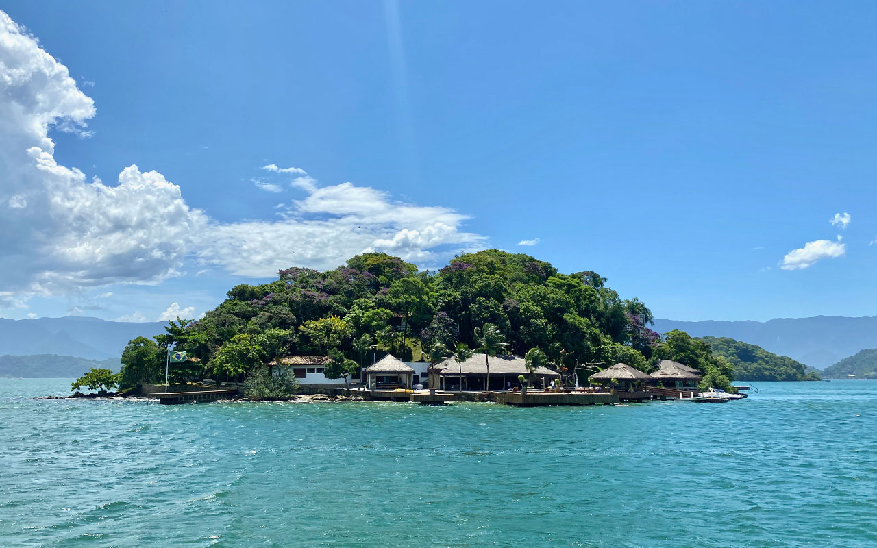 A Ilha do Arroz vista do mar